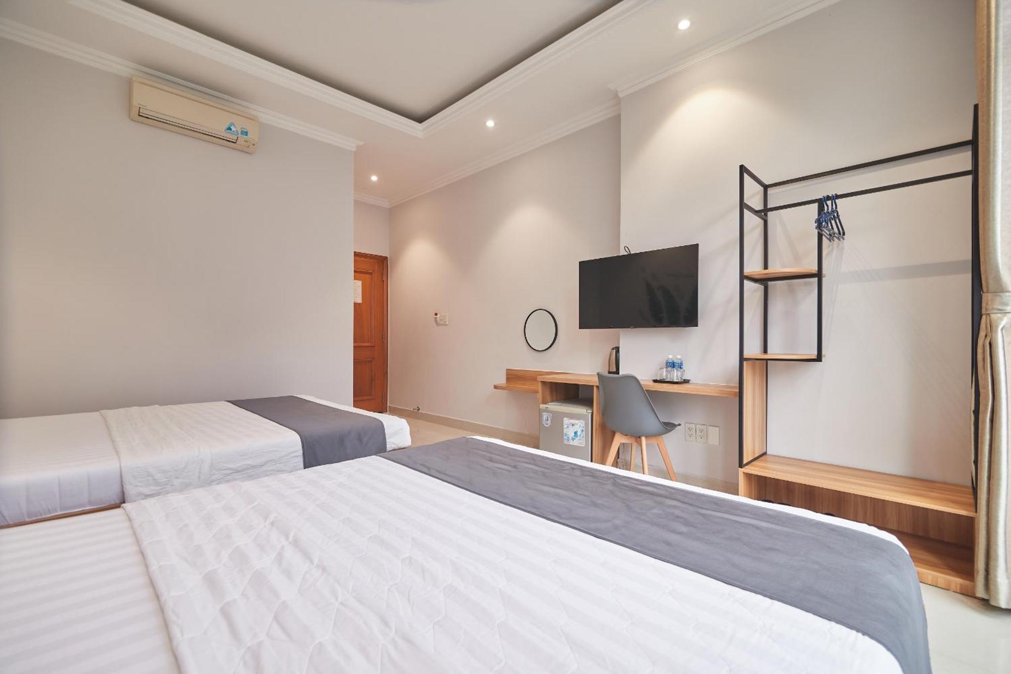 Bin Bin Hotel 2 - Near Him Lam D7 Ho Chi Minh City Exterior photo